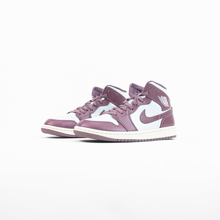 Wmns Air Jordan 1 Mid (Pure Platinum/Sky J Muave-Sail)