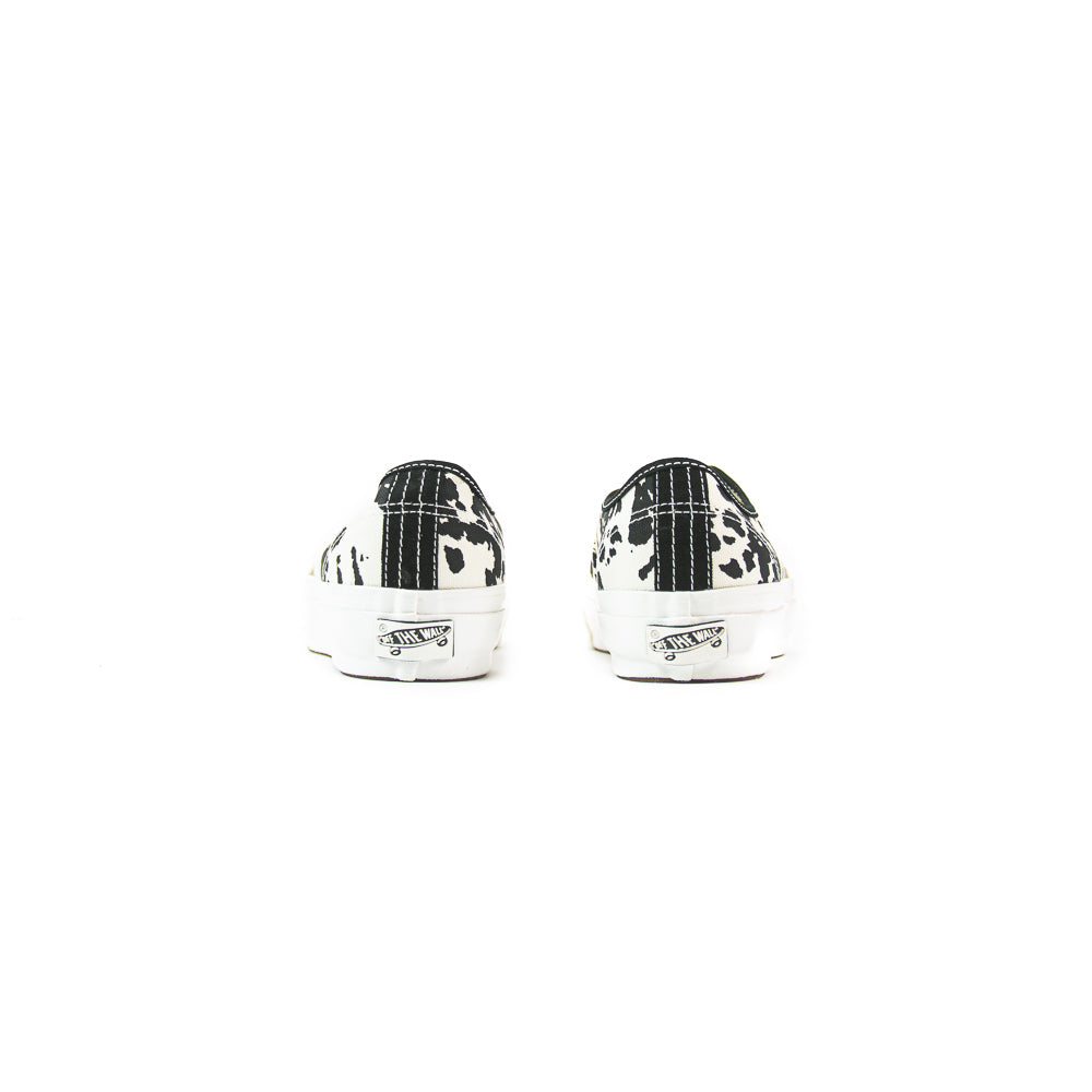 Lx Authentic 44 (Cow Black/Marshmallow)