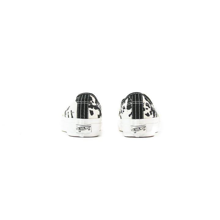 Lx Authentic 44 (Cow Black/Marshmallow)