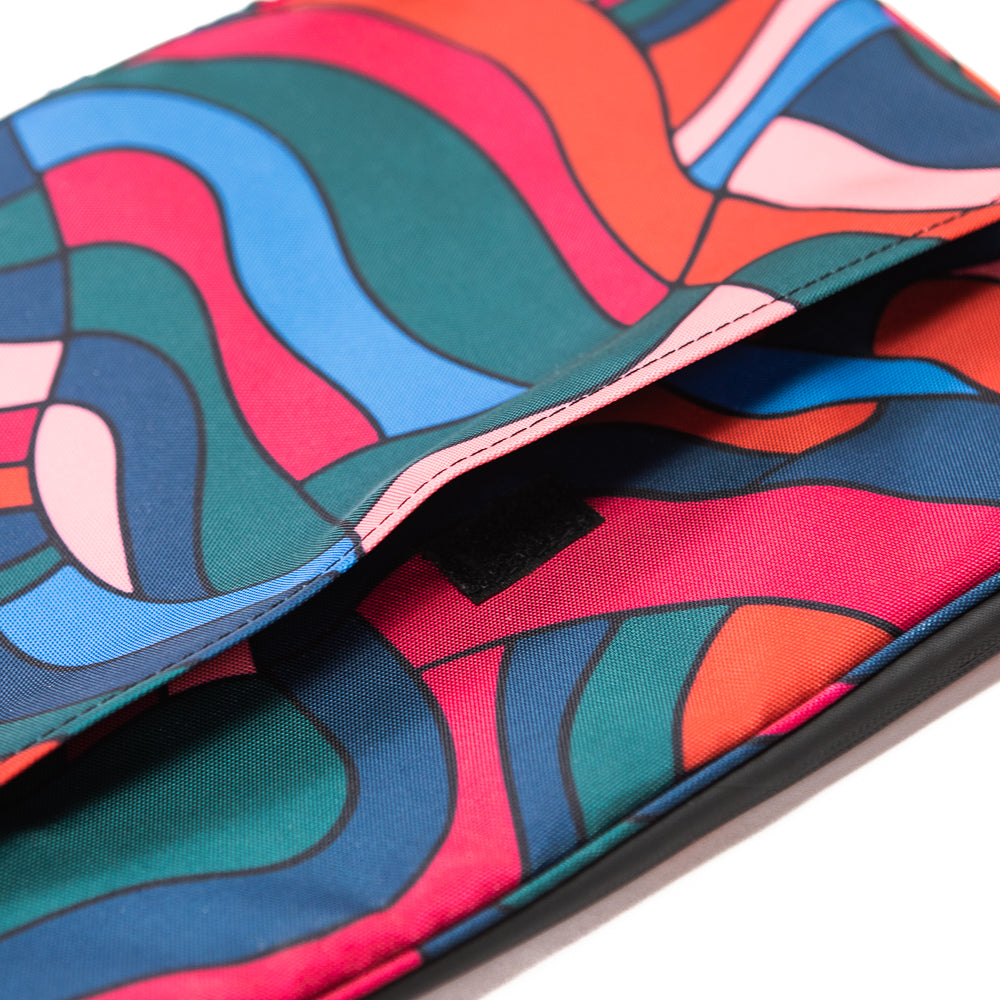 Distorted Waves Laptop Sleeve (Multi)