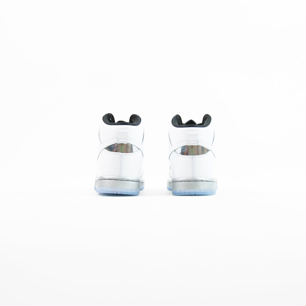 W Dunk High SE (White/White-Metallic Silver)
