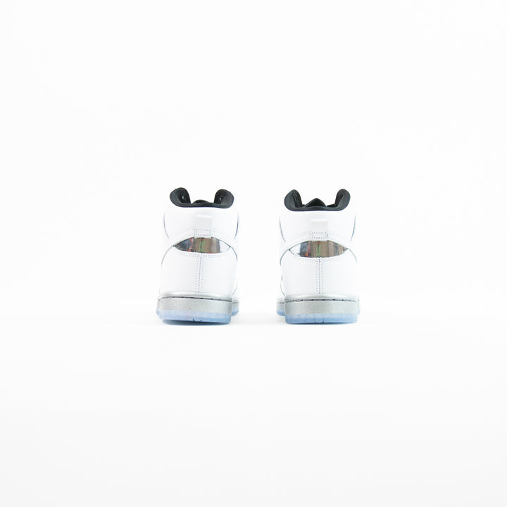 W Dunk High SE (White/White-Metallic Silver)