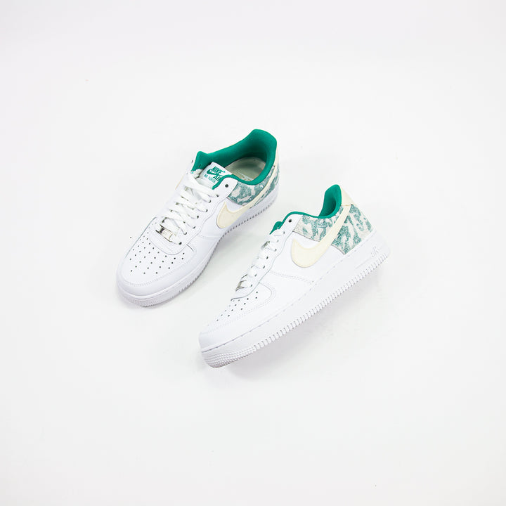 Air Force 1 '07 LV8 (Coconut Milk/Neptune Green)