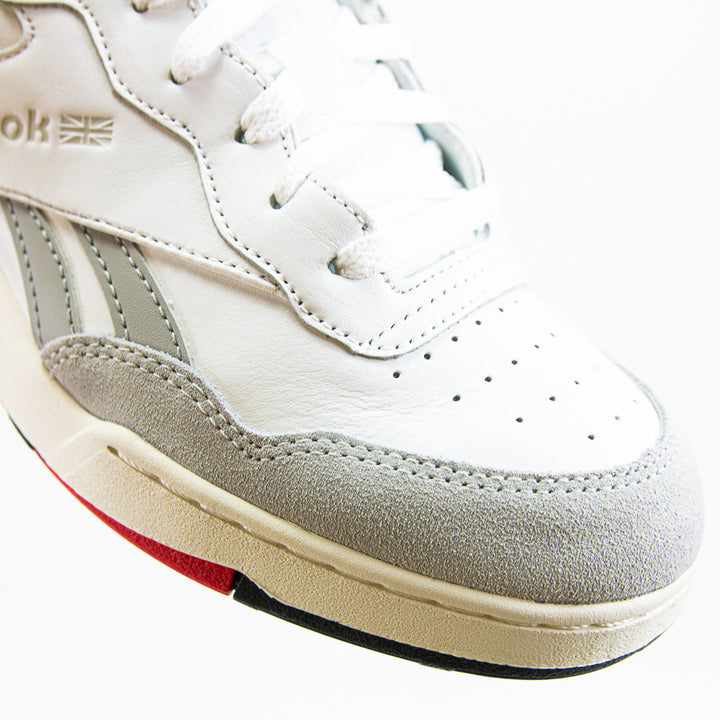 BB 4000 II (White/Pure Grey/Vector Red)