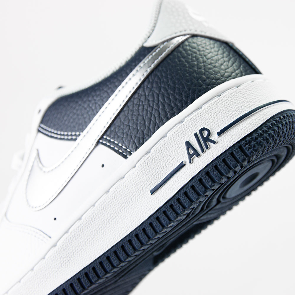 Air Force 1 LV8 GS (White/Metallic Silver)