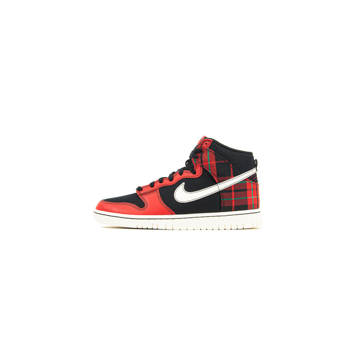 Dunk Hi Retro SE (Black/Pale Ivory)