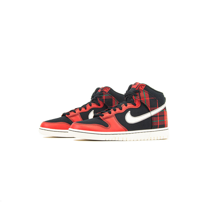 Dunk Hi Retro SE (Black/Pale Ivory)