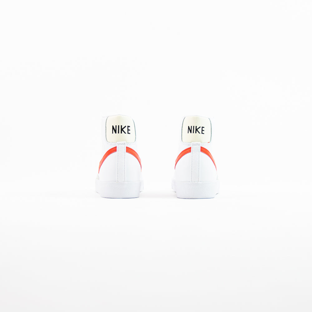 Blazer Mid ‘77 Vintage (White/Picante Red-Coconut Milk)