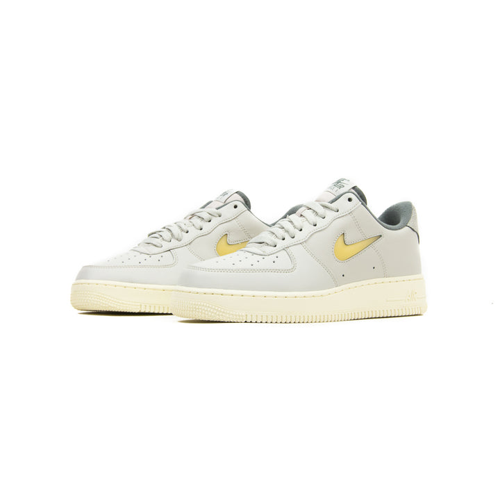 Air Force 1 '07 LX (Light Bone/Pale Vanilla)