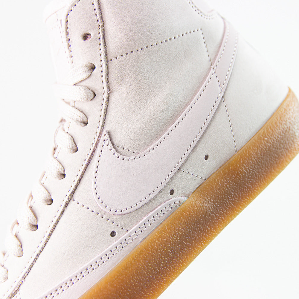 WMNS Blazer Mid PRM MF (Pearl Pink)