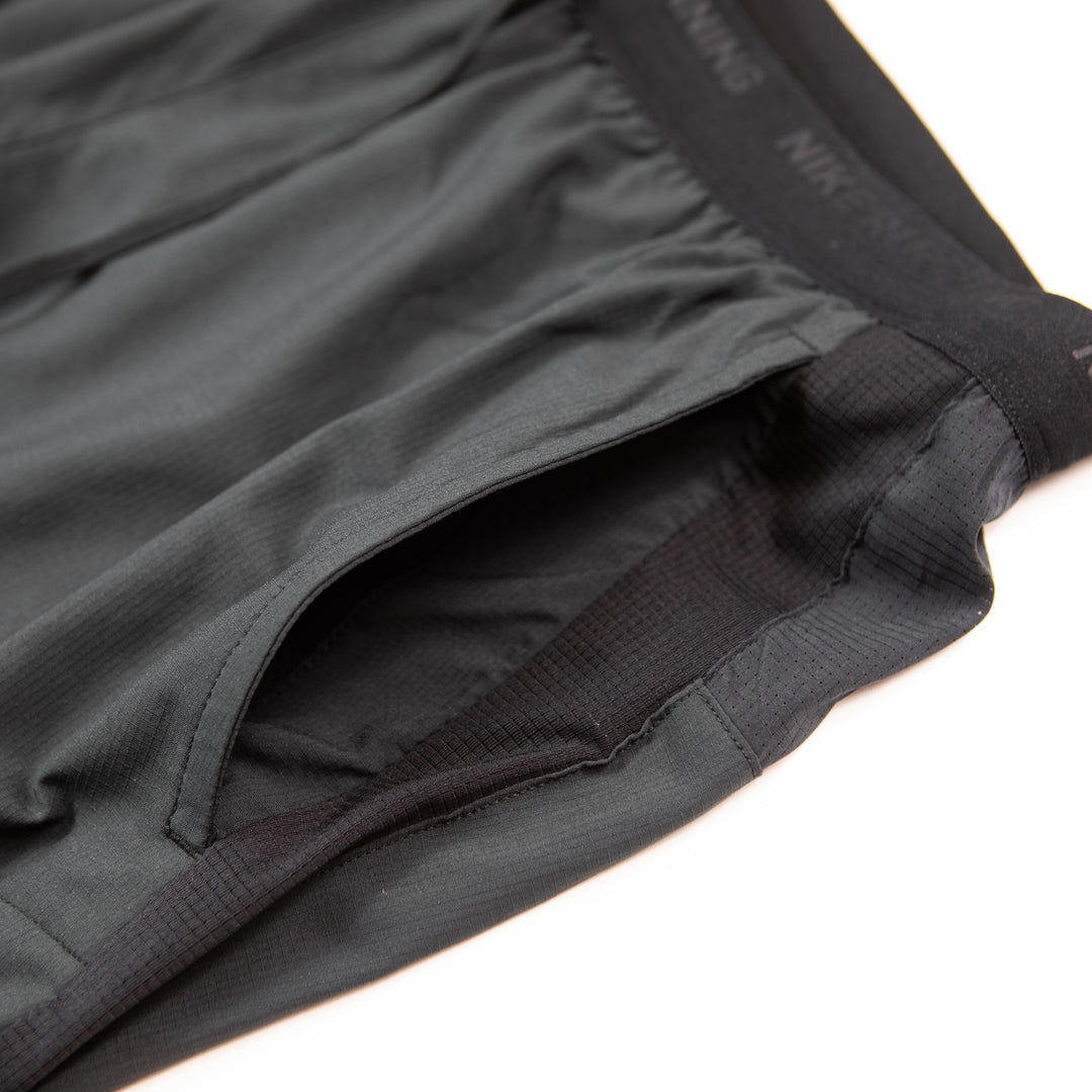 Nike Stride Dri-FIT Hybrid Shorts (Black/Black/Black/Reflective Silver)
