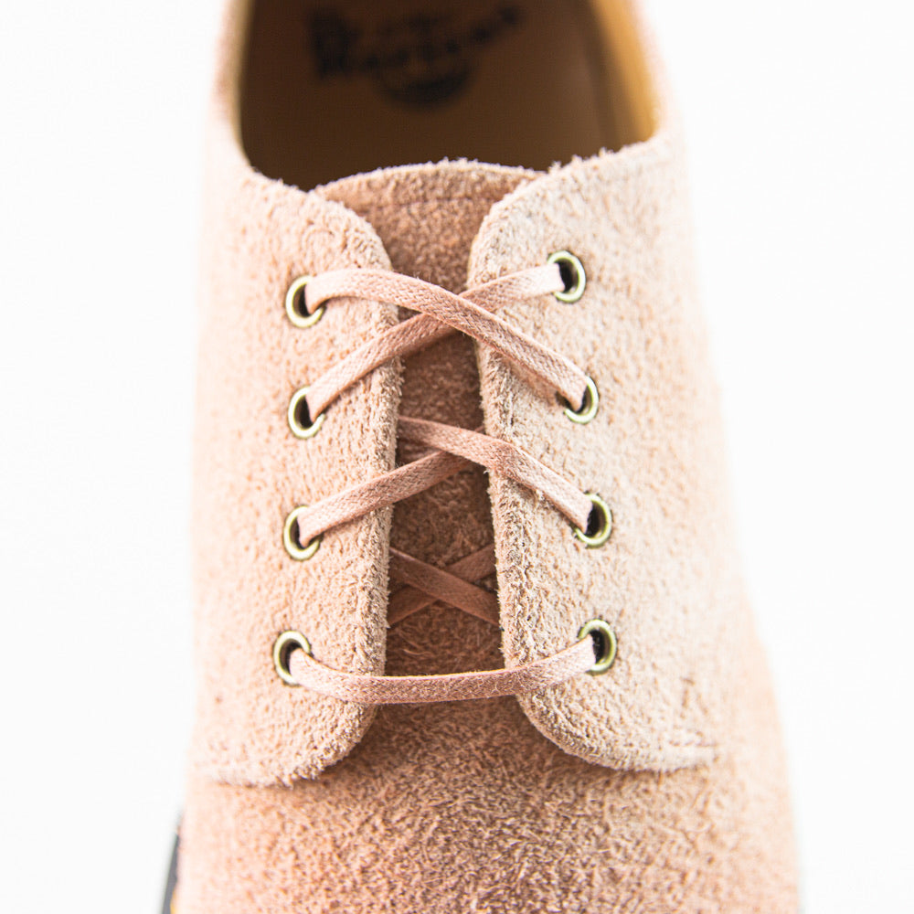 peach dress brown shoes What Color Shoes To Wear With A Champagne Dress
