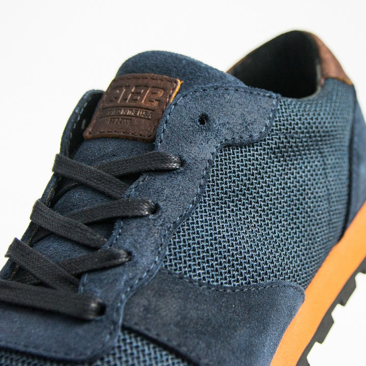 Hayward (Deep Navy Waxed)